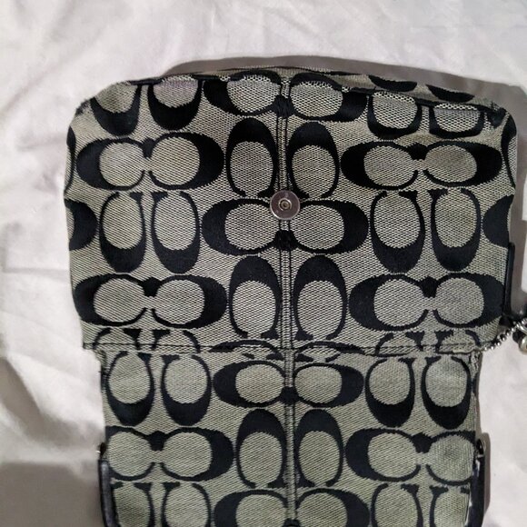 Coach Fold Over Signature Wristlet - Picture 6 of 7